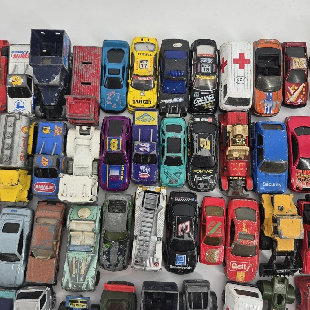 Huge Lot Of 90+ Vtg Diecast Toy Cars - Hot Wheels, Matchbox, cars - Picture 7 of 14